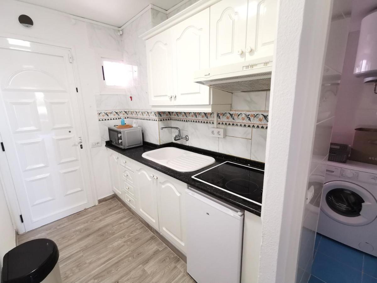 Sunny Apt With Terrace Coastal Area South Arona Arona  Esterno foto