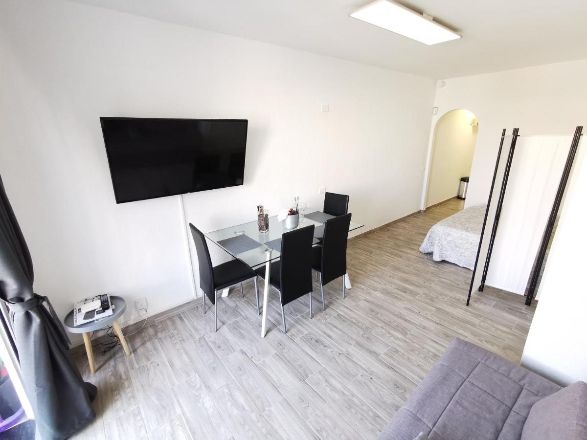 Sunny Apt With Terrace Coastal Area South Arona Arona  Esterno foto