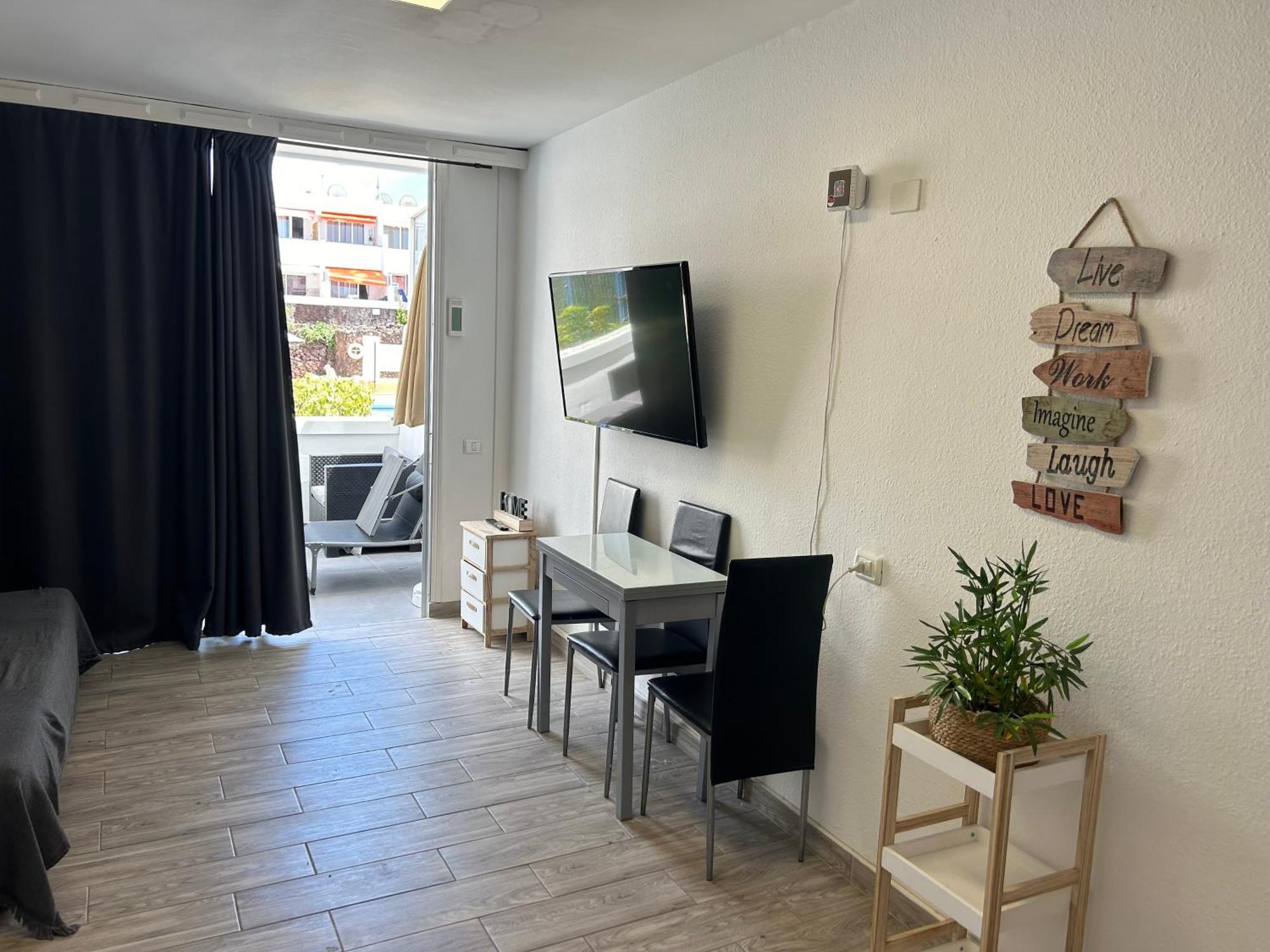 Sunny Apt With Terrace Coastal Area South Arona Arona  Esterno foto